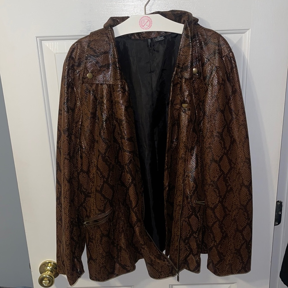 Snake skin brown jacket, size 3x, woman’s jacket